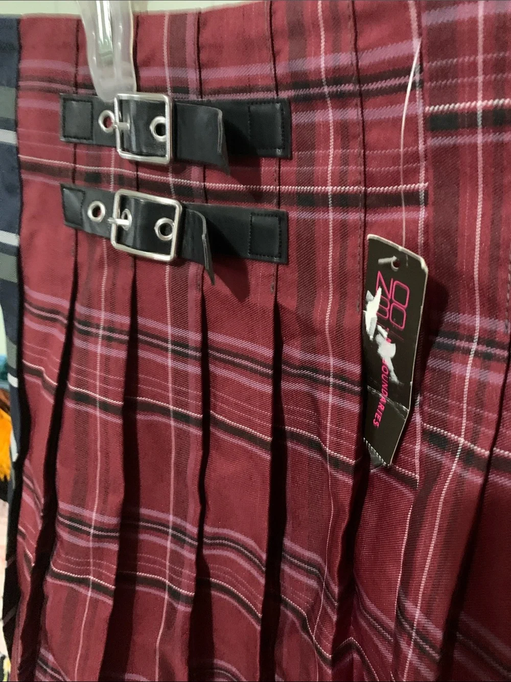 No Boundaries Pleated Burgundy Green Gold Plaid Mini Skirt Buckle Sz XXL 19